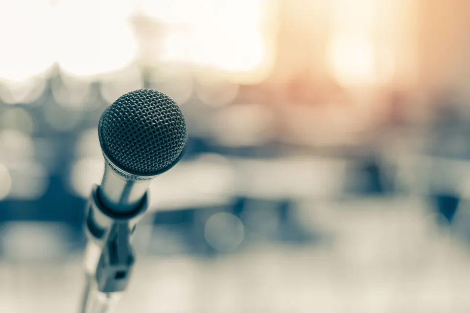 Microphone 